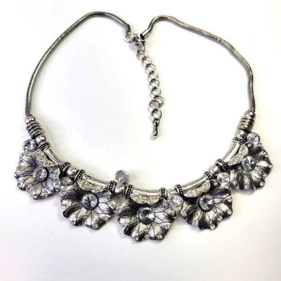 Antique Style Flower Sculpture Choker Bib Necklace STATEMENT BIB Necklace - Picture 3 of 13